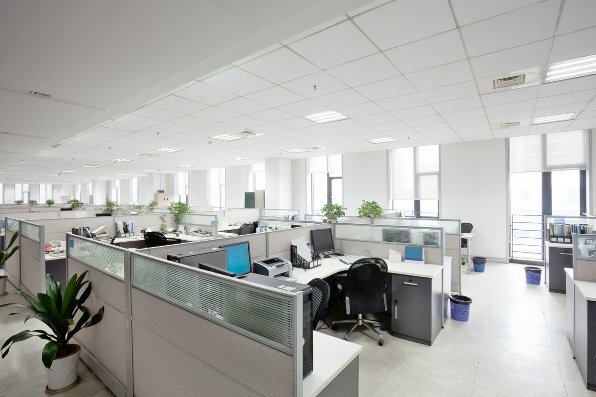 Czy przestrzeń biura może pozytywnie wpływać na wydajność pracowników?